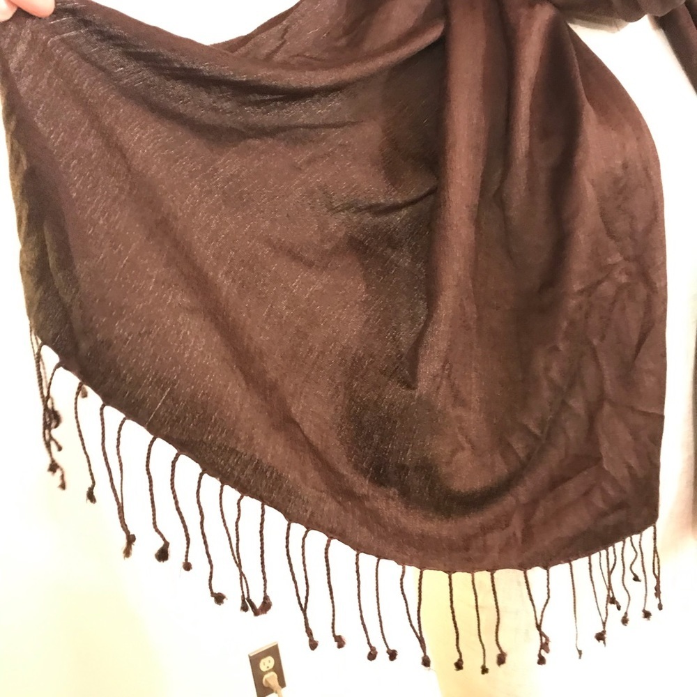 Betsy Johnson NEW Womens Cashmere+Silk Scarf Brown Fringe NWT Luxury - Picture 8 of 8